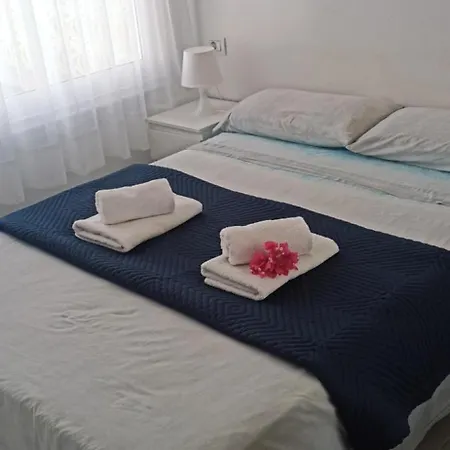 Bruna's House Адехе
